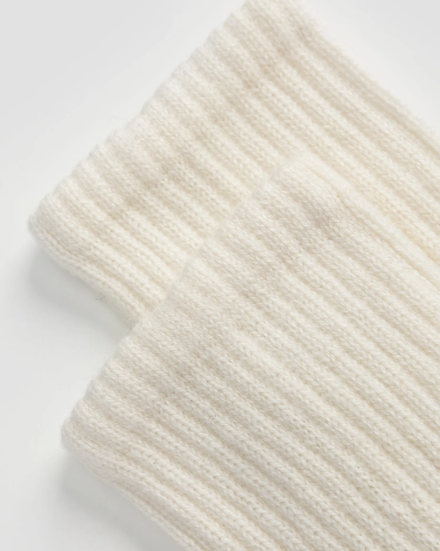 Women's white cashmere socks Kujten Socks AK1060-755